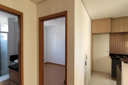 Banheiro de apartamento para alugar com 2 quartos, 44m² em Jardim Guaruja, Sorocaba