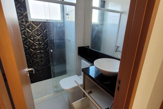 Banheiro de apartamento para alugar com 2 quartos, 44m² em Jardim Guaruja, Sorocaba