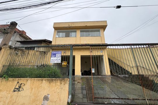 Fachada de casa para alugar com 1 quarto, 60m² em Vila Pirituba, São Paulo