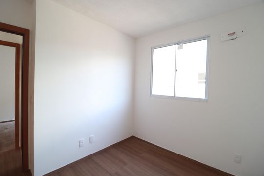 Quarto 2 de apartamento para alugar com 2 quartos, 40m² em Jardim Patricia, Uberlândia