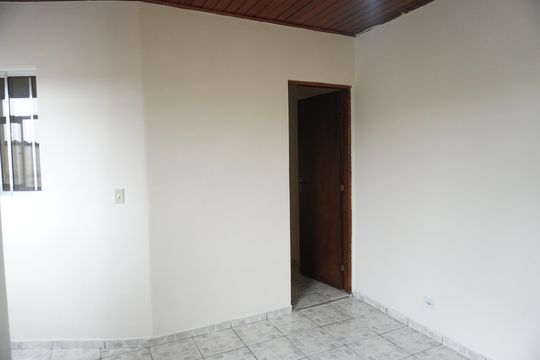 Casa para alugar com 2 quartos, 50m² em Jardim Lajeado, São Paulo