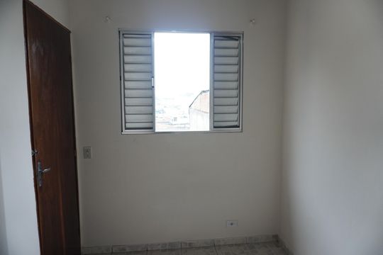Casa para alugar com 2 quartos, 50m² em Jardim Lajeado, São Paulo
