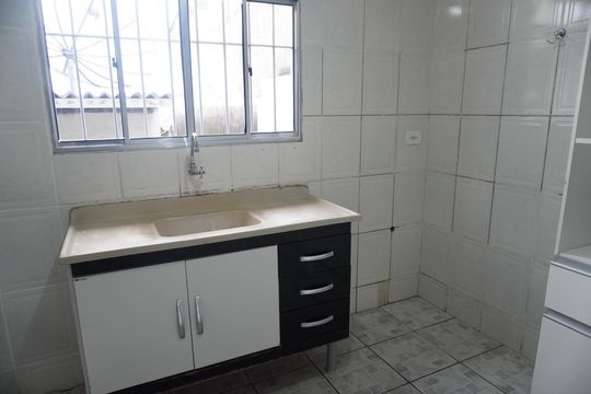 Casa para alugar com 2 quartos, 50m² em Jardim Lajeado, São Paulo