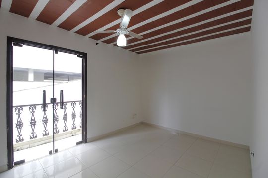 Quarto 2 de casa de condomínio para alugar com 3 quartos, 90m² em Braga, Cabo Frio