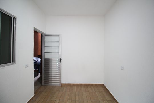 Sala de casa para alugar com 1 quarto, 35m² em Jardim Vitoria, Taboão da Serra