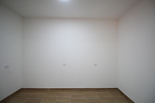 Sala de casa para alugar com 2 quartos, 44m² em Jardim Vitoria, Taboão da Serra