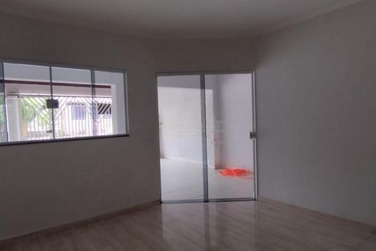 Casa à venda com 4 quartos, 240m² em Jardim Adelaide, Hortolândia