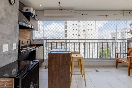 Casa à venda com 4 quartos, 392m² em Jardim Marajoara, São Paulo
