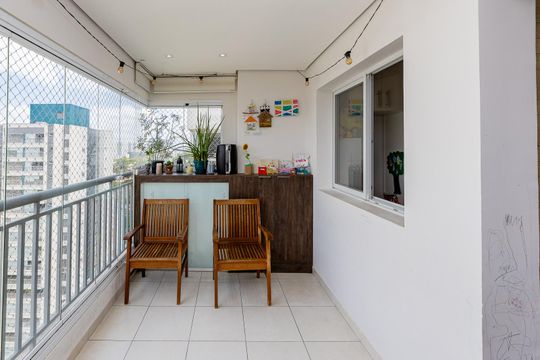Casa à venda com 4 quartos, 392m² em Jardim Marajoara, São Paulo