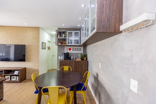 Casa à venda com 4 quartos, 392m² em Jardim Marajoara, São Paulo