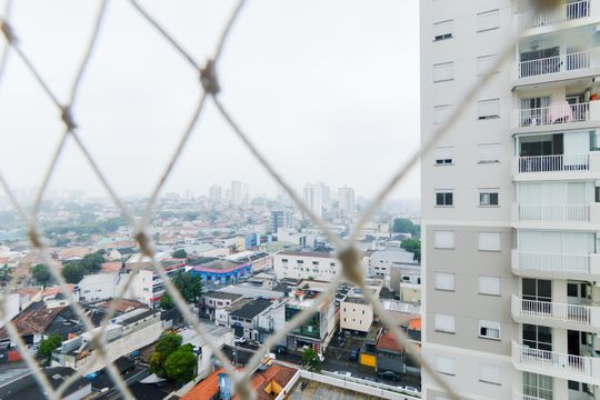 Vista Quarto 1  de apartamento à venda com 2 quartos, 42m² em Vila Galvão, Guarulhos