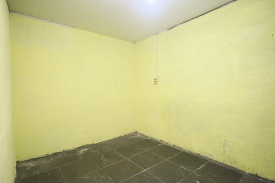 Quarto de casa para alugar com 1 quarto, 72m² em Vila Yolanda, Osasco