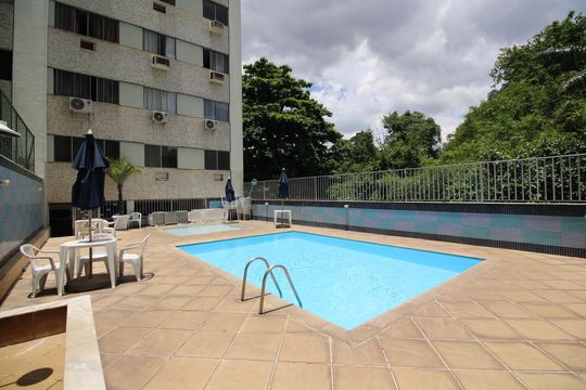 Área comum - Piscina de apartamento à venda com 1 quarto, 60m² em Taquara, Rio de Janeiro