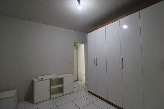 Quarto de apartamento à venda com 1 quarto, 60m² em Taquara, Rio de Janeiro
