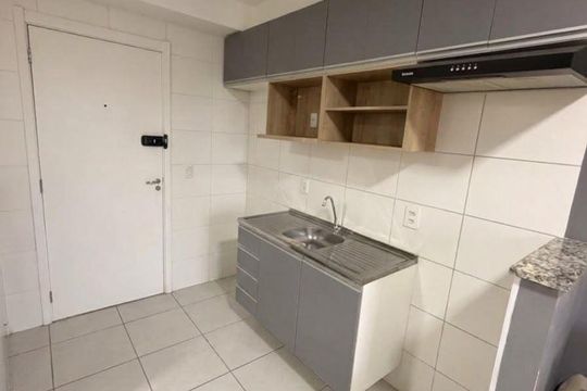 Cozinha de apartamento para alugar com 2 quartos, 32m² em Vila Graciosa, São Paulo