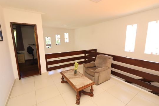 Casa para alugar com 5 quartos, 220m² em Stiep, Salvador