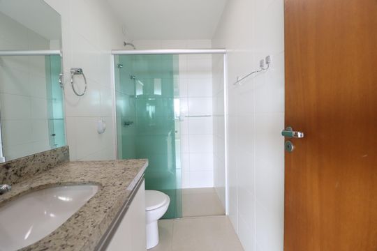 Banheiro Social de apartamento para alugar com 3 quartos, 164m² em Centro, Uberlândia