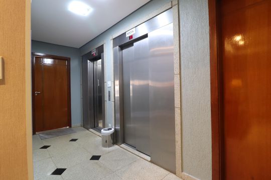 Elevadores de apartamento para alugar com 3 quartos, 164m² em Centro, Uberlândia