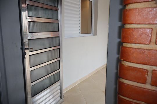 Hall de entrada de casa para alugar com 2 quartos, 100m² em Vila Bela, São Paulo