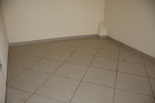 Garagem de casa para alugar com 2 quartos, 100m² em Vila Bela, São Paulo