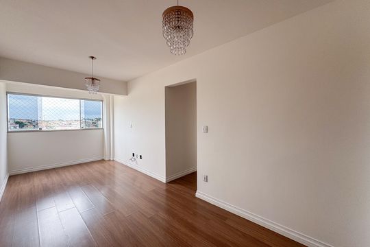 Apartamento para alugar com 3 quartos, 76m² em Cardoso, Belo Horizonte