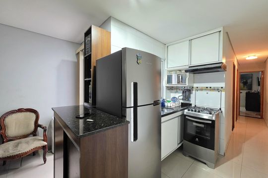 Cozinha de apartamento à venda com 2 quartos, 70m² em Vila Assunção, Santo André