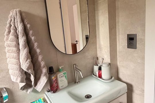 Banheiro de apartamento para alugar com 2 quartos, 55m² em Vila Independencia, Sorocaba