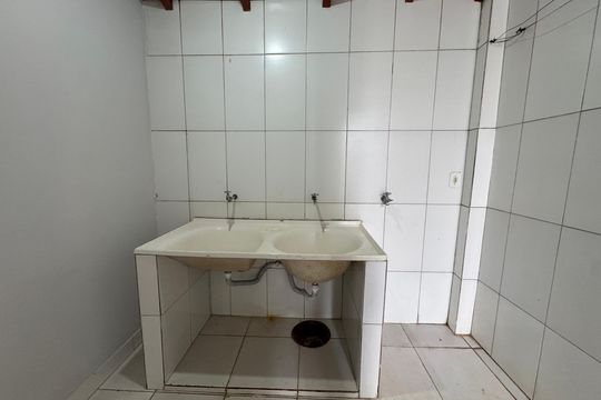 Casa para alugar com 3 quartos, 159m² em Qnl 12, Brasília
