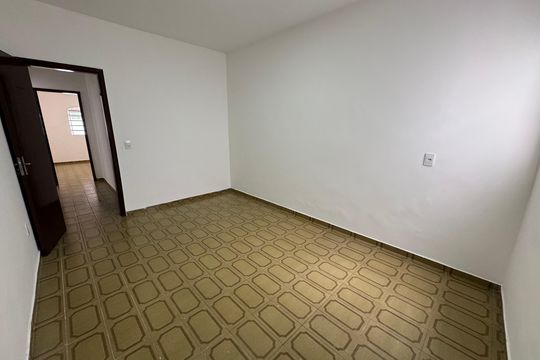 Casa para alugar com 3 quartos, 159m² em Qnl 12, Brasília