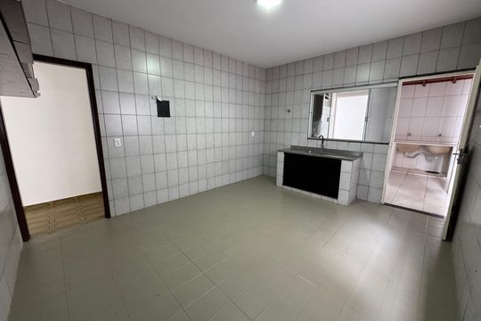 Casa para alugar com 3 quartos, 159m² em Qnl 12, Brasília