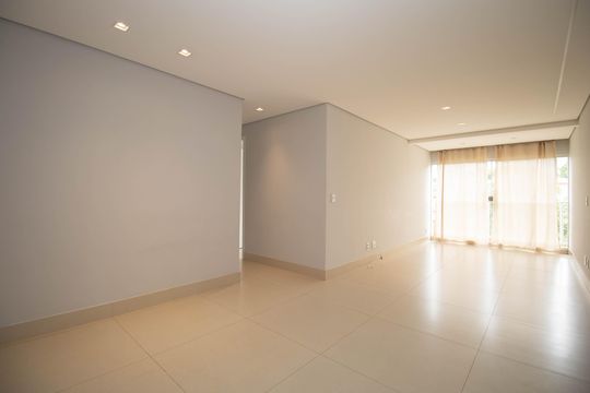Apartamento para alugar com 3 quartos, 84m² em Quadra 9, Brasília