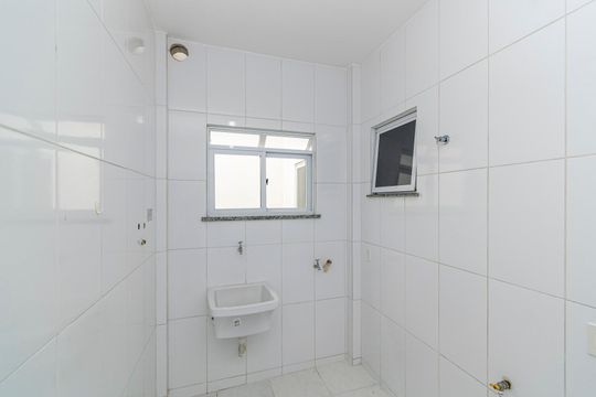 Área de Serviço de apartamento para alugar com 2 quartos, 68m² em Irajá, Rio de Janeiro