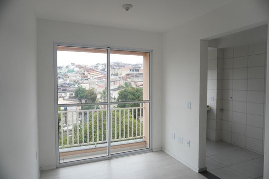 Apartamento para alugar com 2 quartos, 48m² em Vila Carmosina, São Paulo