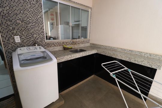 Área de Serviço de casa para alugar com 3 quartos, 130m² em Jardim Brasília, Uberlândia