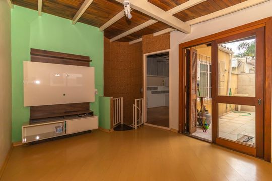 Hall dos quartos de apartamento para alugar com 2 quartos, 110m² em Petrópolis, Porto Alegre