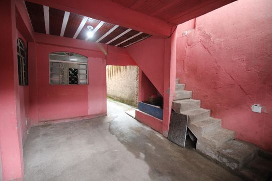 Garagem de casa para alugar com 1 quarto, 82m² em Vila Formosa, Contagem