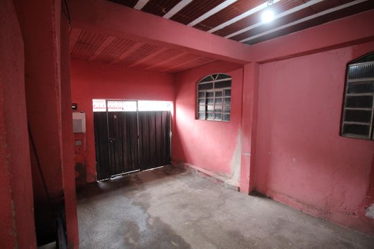 Garagem de casa para alugar com 1 quarto, 82m² em Vila Formosa, Contagem