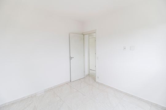 Quarto 2 de apartamento para alugar com 2 quartos, 52m² em Centro, Barueri