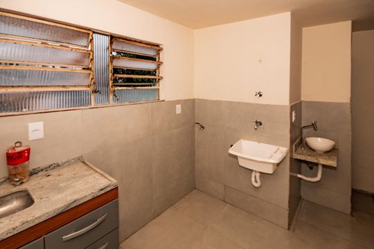 Cozinha de casa para alugar com 2 quartos, 47m² em Jaraguá, Belo Horizonte