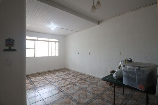 Sala de casa à venda com 2 quartos, 50m² em Niterói, Canoas