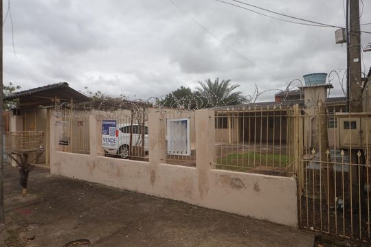 Placa de casa à venda com 2 quartos, 50m² em Niterói, Canoas