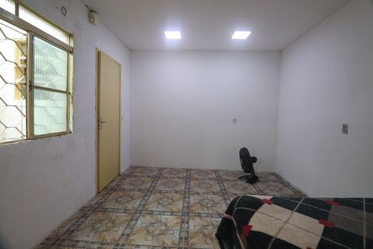 Quarto Suíte de casa à venda com 2 quartos, 50m² em Niterói, Canoas