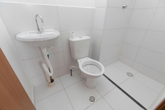 BANHEIRO de apartamento à venda com 2 quartos, 49m² em Jardim Boa Esperança, Campinas
