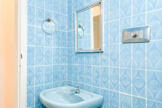 Banheiro de casa para alugar com 2 quartos, 67m² em Vitorino Braga, Juiz de Fora