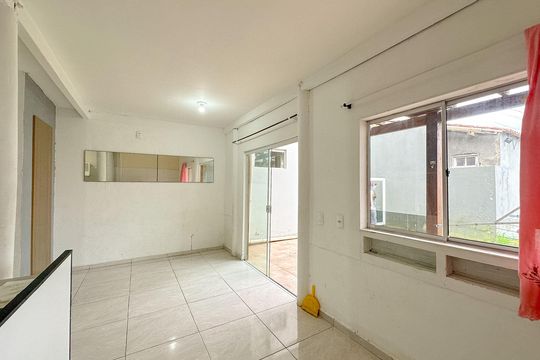 Sala de casa para alugar com 2 quartos, 68m² em Ingleses do Rio Vermelho, Florianópolis