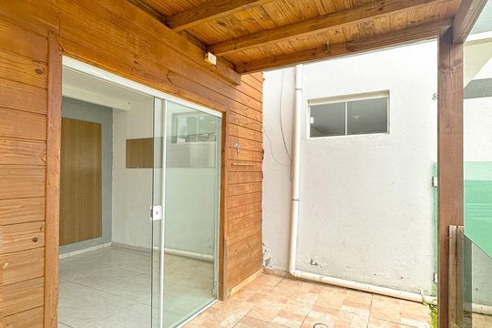 Varanda de casa para alugar com 2 quartos, 68m² em Ingleses do Rio Vermelho, Florianópolis