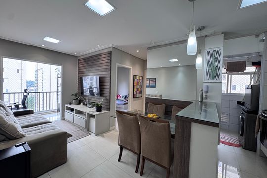 Apartamento à venda com 2 quartos, 56m² em Umuarama, Osasco