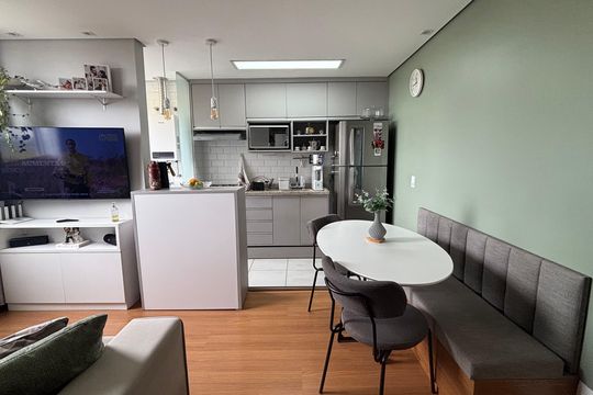 Apartamento para alugar com 2 quartos, 44m² em Parque Maria Helena, São Paulo