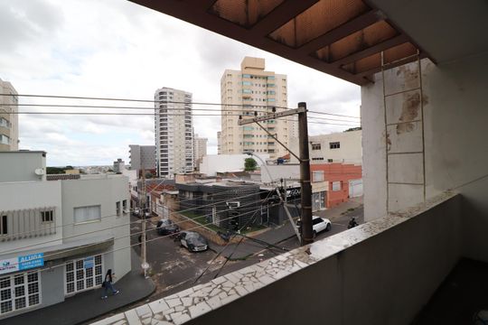 Sacada de apartamento para alugar com 4 quartos, 130m² em Lídice, Uberlândia