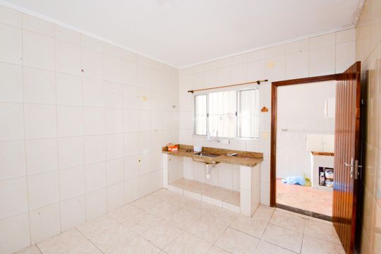 Cozinha de casa para alugar com 2 quartos, 238m² em Jardim Aida, Guarulhos
